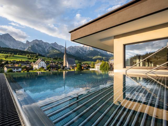 Pool with fantastic mountain views